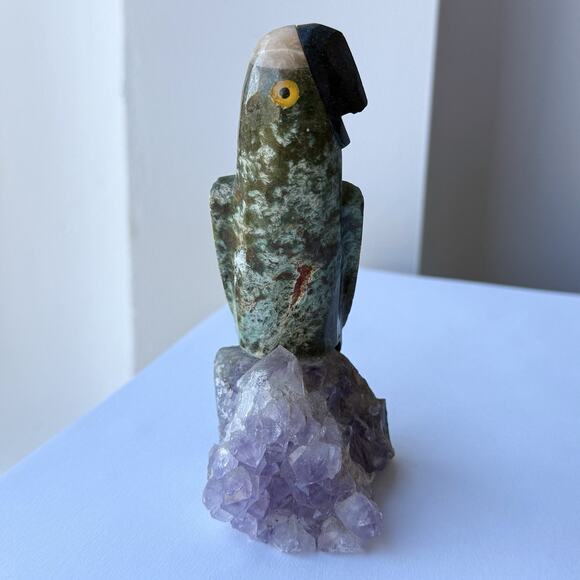 Green Parrot Bird Perched on Amethyst Crystal Stone Figurine Gemstone 4 1/2" - Picture 1 of 10